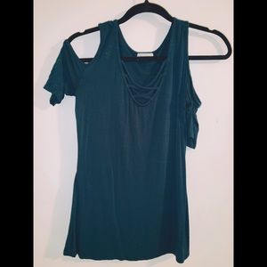 Cold shoulder tank